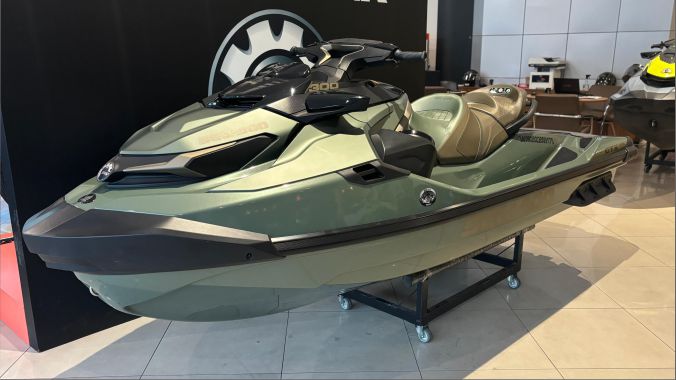 06 GTX 300 Limited 175