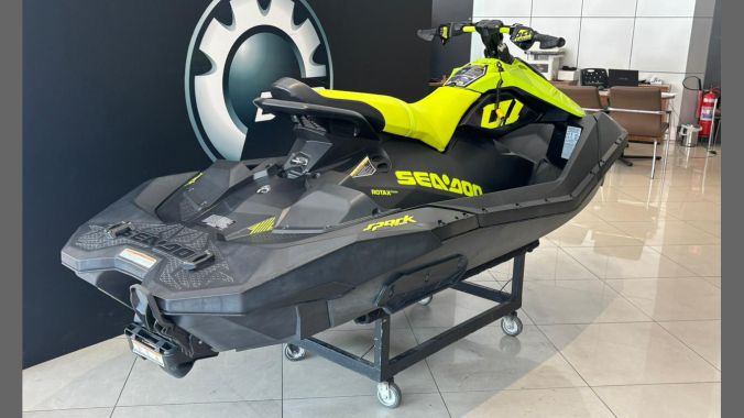 04 Spark Trixx 3Up 2022 2023