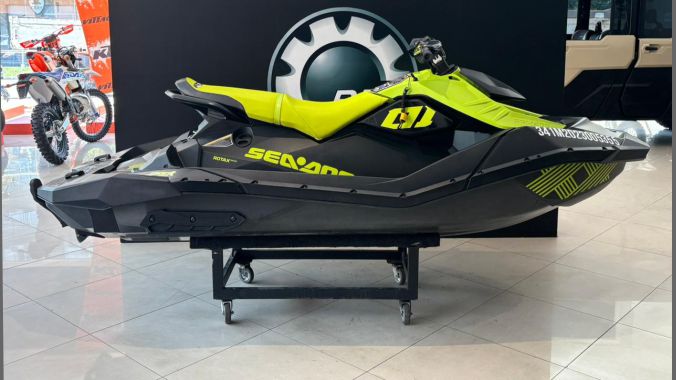 05 Spark Trixx 3Up 2022 2023