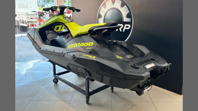 06 Spark Trixx 3Up 2022 2023