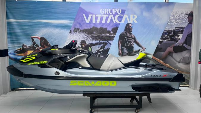 02 Sea Doo RXT X 325 RS 2025