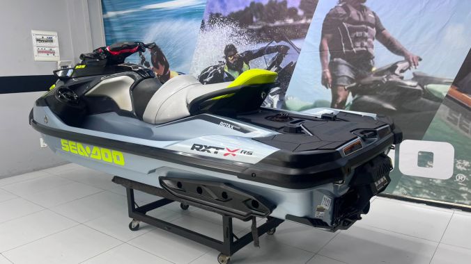 06 Sea Doo RXT X 325 RS 2025