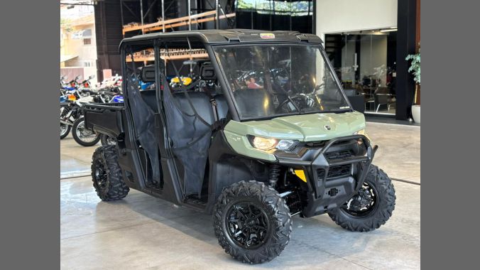 08 Can Am Defender Max DPS 2020