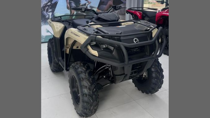 04 Can Am Outlander PRO HD5 2025